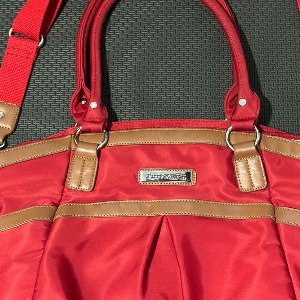 Perry MacKin Red Baby Bag - Picture 3 of 8